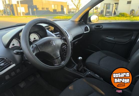 Autos - Peugeot 207 2012 Nafta 115000Km - En Venta