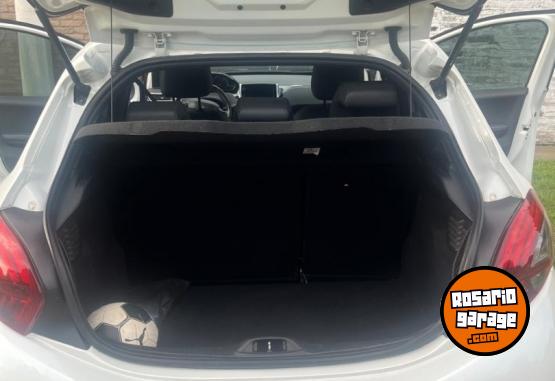 Autos - Peugeot 208 GT 1.6 2016 Nafta 99000Km - En Venta