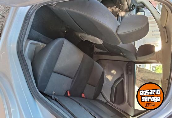 Autos - Ford Focus 2011 Nafta 270000Km - En Venta