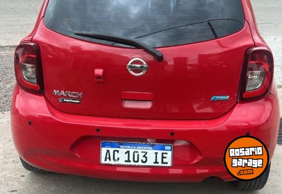 Autos - Nissan March Advance 2017 Nafta 82700Km - En Venta