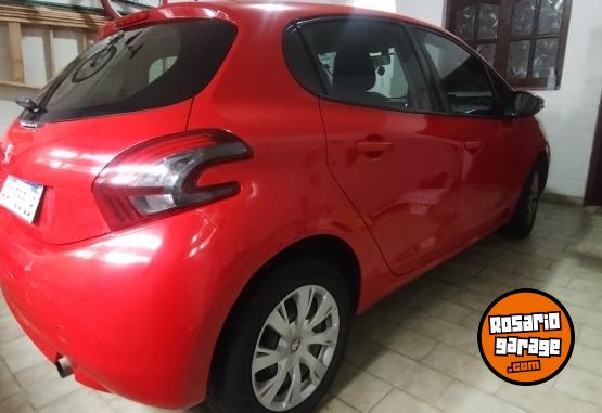 Autos - Peugeot 208 2017 Nafta 90000Km - En Venta