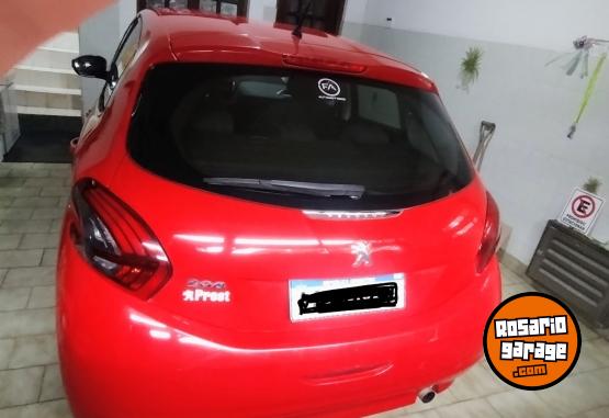 Autos - Peugeot 208 2017 Nafta 90000Km - En Venta