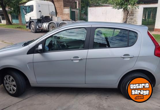 Autos - Fiat Palio atracctive 2013 Nafta 122000Km - En Venta
