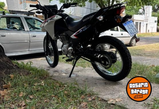 Motos - Honda XR 150 2025 Nafta 4000Km - En Venta