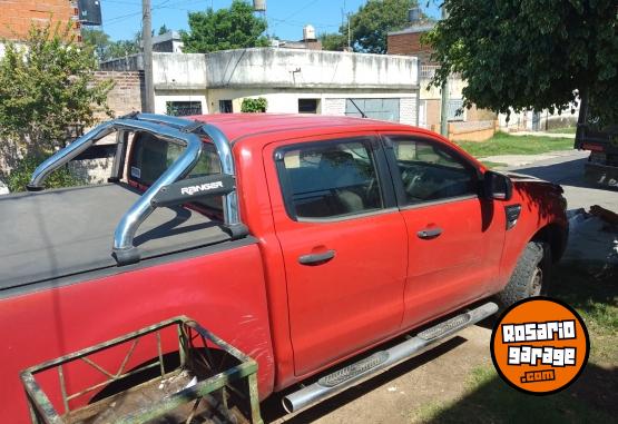 Camionetas - Ford Ranger 2014 GNC 230000Km - En Venta