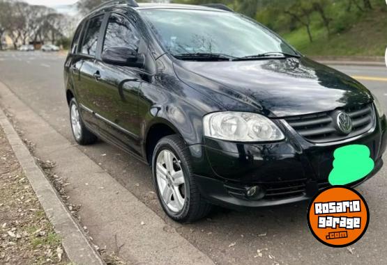Autos - Volkswagen Suran highline 2009 Nafta 190000Km - En Venta