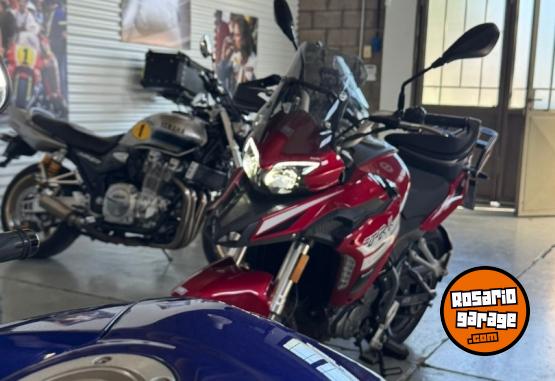 Motos - Benelli TRK 251 2020 Nafta 4500Km - En Venta