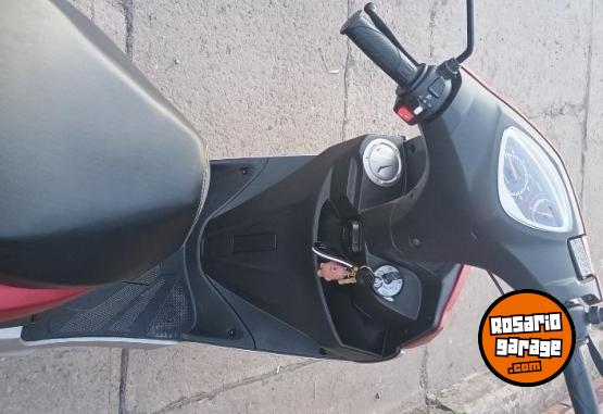 Motos - Zanella Scooter styler RS 150 2024 Nafta 2800Km - En Venta