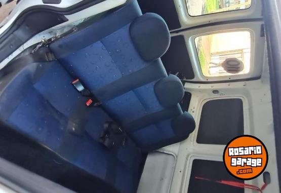 Utilitarios - Peugeot Partner 2008 Diesel 254000Km - En Venta