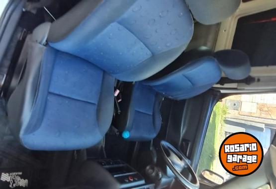 Utilitarios - Peugeot Partner 2008 Diesel 254000Km - En Venta