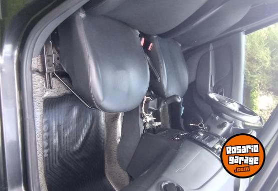 Autos - Renault Logan 2023 GNC 176000Km - En Venta