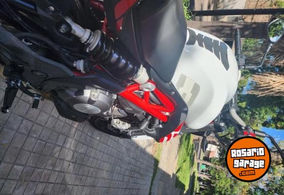 Motos - Benelli Tnt 302 s 2022 Nafta 28000Km - En Venta