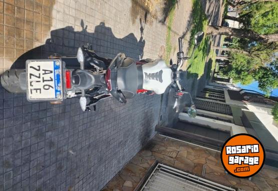 Motos - Benelli Tnt 302 s 2022 Nafta 28000Km - En Venta