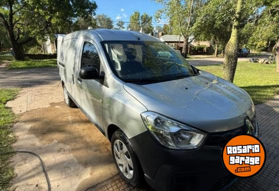 Utilitarios - Renault Kangoo 1.5 DCI 2023 Diesel 24000Km - En Venta