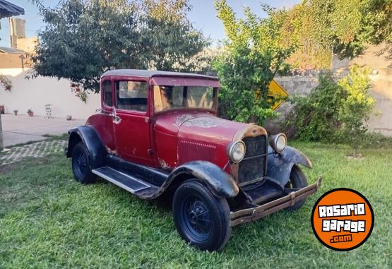 Clásicos - Ford A 5 ventanas - En Venta