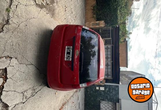 Autos - Ford Fiesta 2005 GNC 200000Km - En Venta