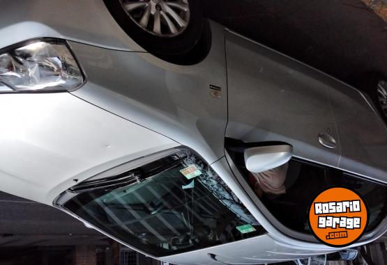 Autos - Toyota Etios xls 2014 Nafta 89000Km - En Venta