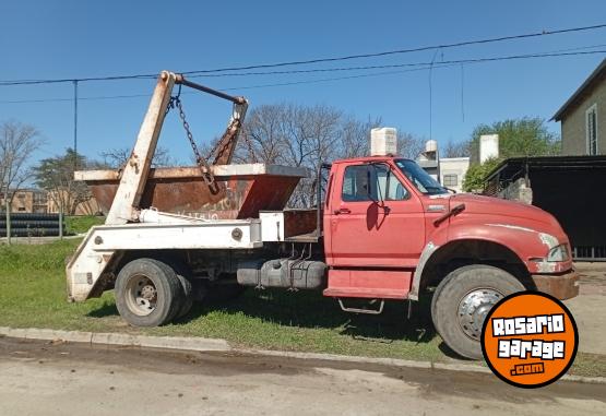 Camiones y Grúas - Ford 14000 - En Venta