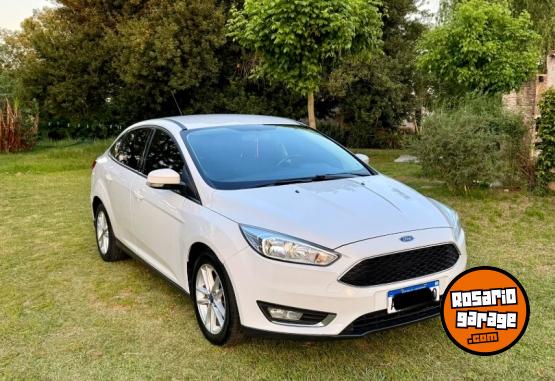 Autos - Ford Focus 2016 Nafta 141000Km - En Venta