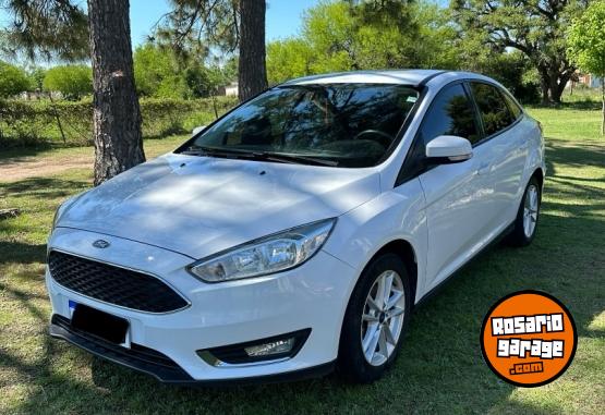 Autos - Ford Focus 2016 Nafta 141000Km - En Venta