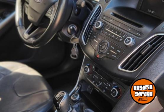 Autos - Ford Focus 2016 Nafta 141000Km - En Venta