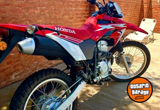 Motos - Honda XR 2023 Nafta 3700Km - En Venta