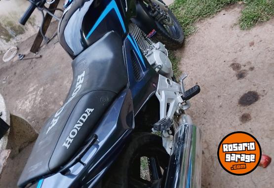 Motos - Honda Twister 2015 Nafta 100000Km - En Venta