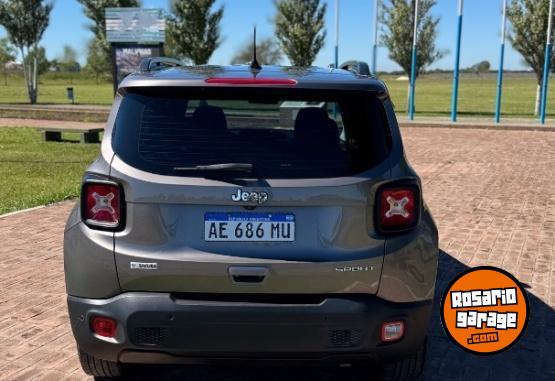 Camionetas - Jeep Renegade sport 1.8 MT 2021 Nafta 67300Km - En Venta