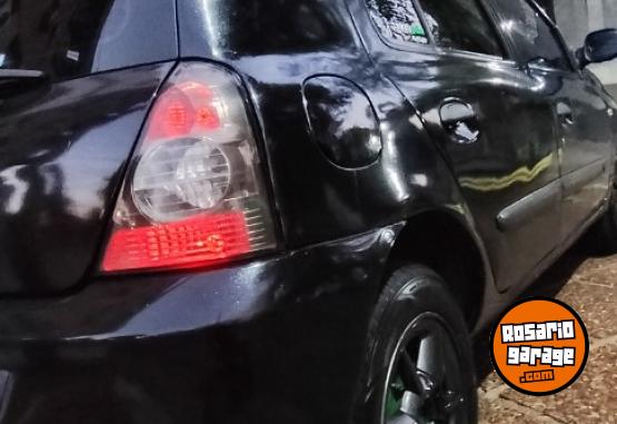 Autos - Renault Clío 2 2008 Nafta 323000Km - En Venta