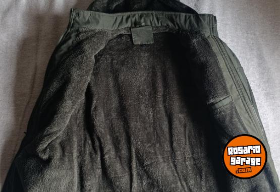 Indumentaria - Vendo campera parca hombre - En Venta
