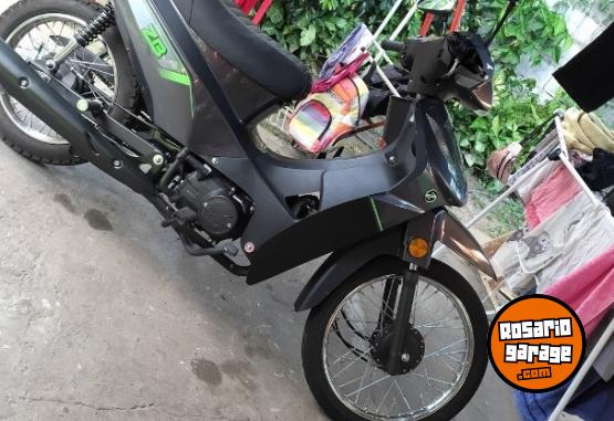 Motos - Zanella ZB 2025 Nafta 7900Km - En Venta