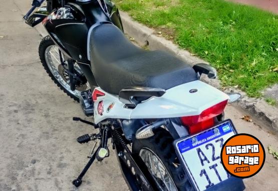 Motos - Motomel Skua 250 2024 Nafta 8900Km - En Venta