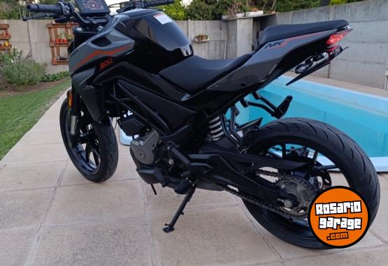 Motos - CF NK 300 2024 Nafta 4000Km - En Venta