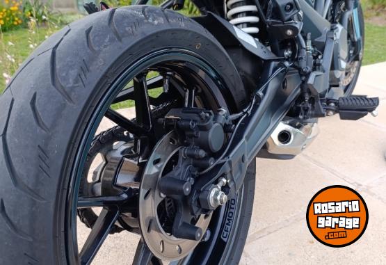 Motos - CF NK 300 2024 Nafta 4000Km - En Venta