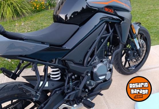 Motos - CF NK 300 2024 Nafta 4000Km - En Venta