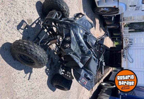 Cuatris y UTVs - Motomel Gorilla 150cc 2015  20Km - En Venta