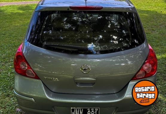 Autos - Nissan Tiida 2011 Nafta 136000Km - En Venta