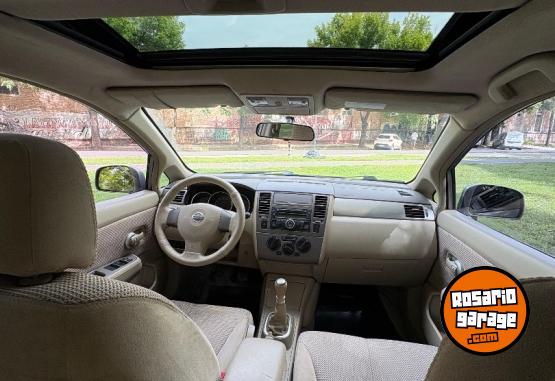 Autos - Nissan Tiida 2011 Nafta 136000Km - En Venta