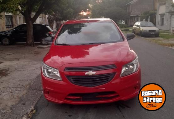 Autos - Chevrolet Onix joy 2017 Nafta 128000Km - En Venta