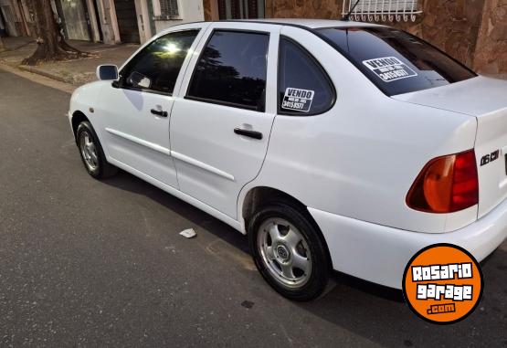 Autos - Volkswagen Polo 1999 GNC 154000Km - En Venta