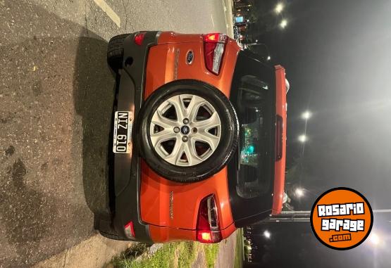 Autos - Ford Eco sport titanium 2014 Nafta 124000Km - En Venta