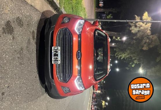 Autos - Ford Eco sport titanium 2014 Nafta 124000Km - En Venta