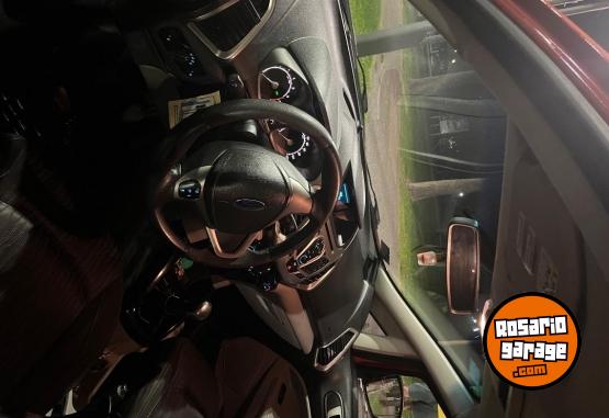 Autos - Ford Eco sport titanium 2014 Nafta 124000Km - En Venta