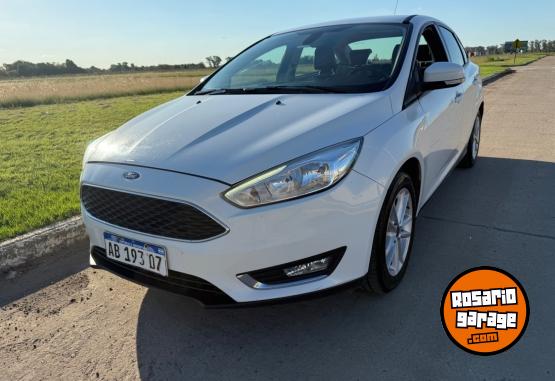 Autos - Ford Focus 2017 Nafta 125000Km - En Venta