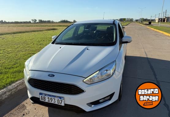 Autos - Ford Focus 2017 Nafta 125000Km - En Venta