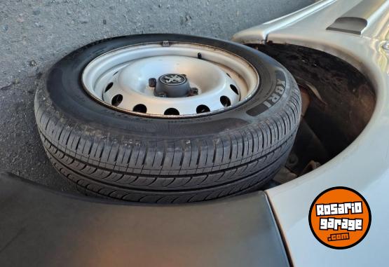 Utilitarios - Peugeot Partner 2018 Diesel 108000Km - En Venta