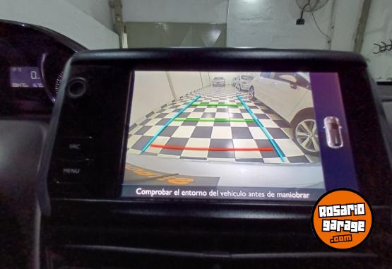 Autos - Peugeot 208 2017 Nafta 108000Km - En Venta