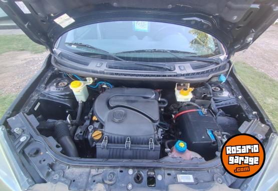 Autos - Fiat Uno Sporting 2012 Nafta 150000Km - En Venta