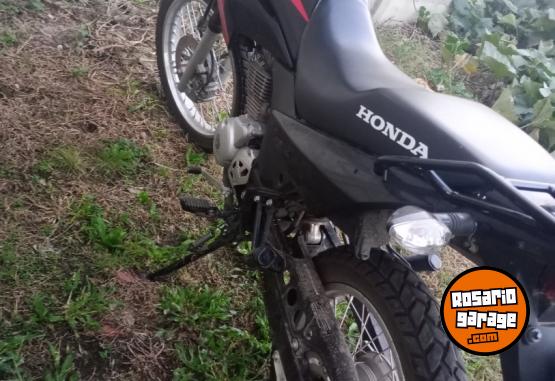 Motos - Honda XR 150 2024 Nafta 9500Km - En Venta