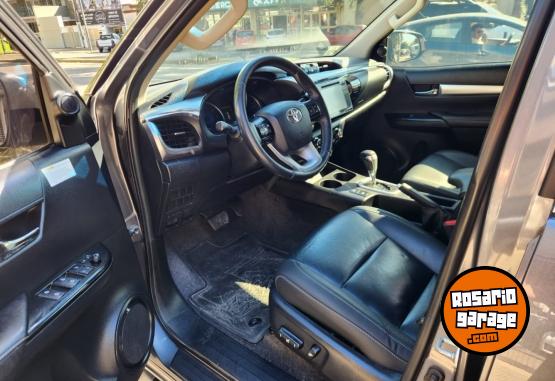 Camionetas - Toyota Hilux SRX 4x4 AT 2017 Diesel - En Venta